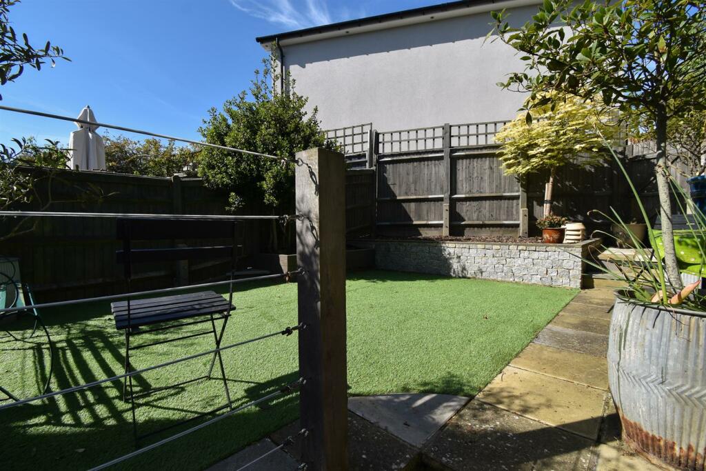 Property photo 23