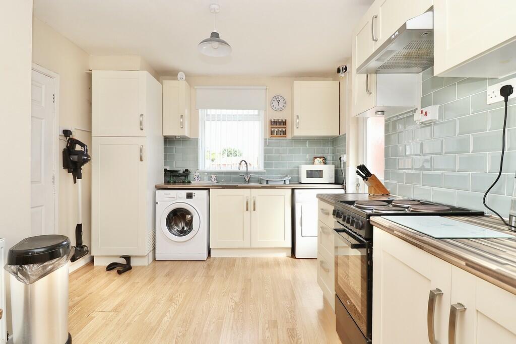 Property photo 32