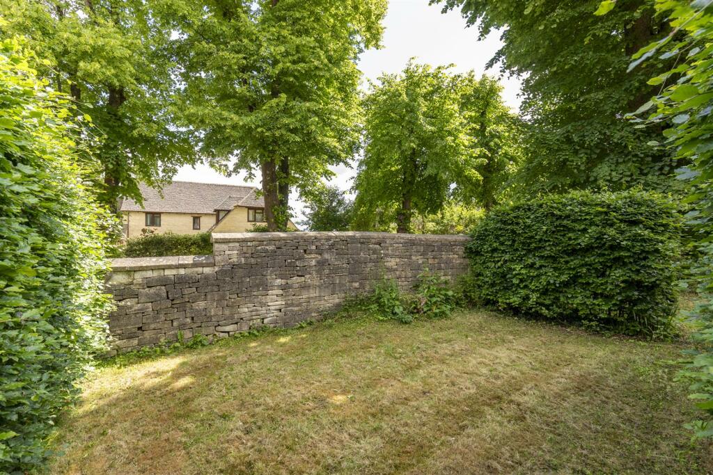 Property photo 32