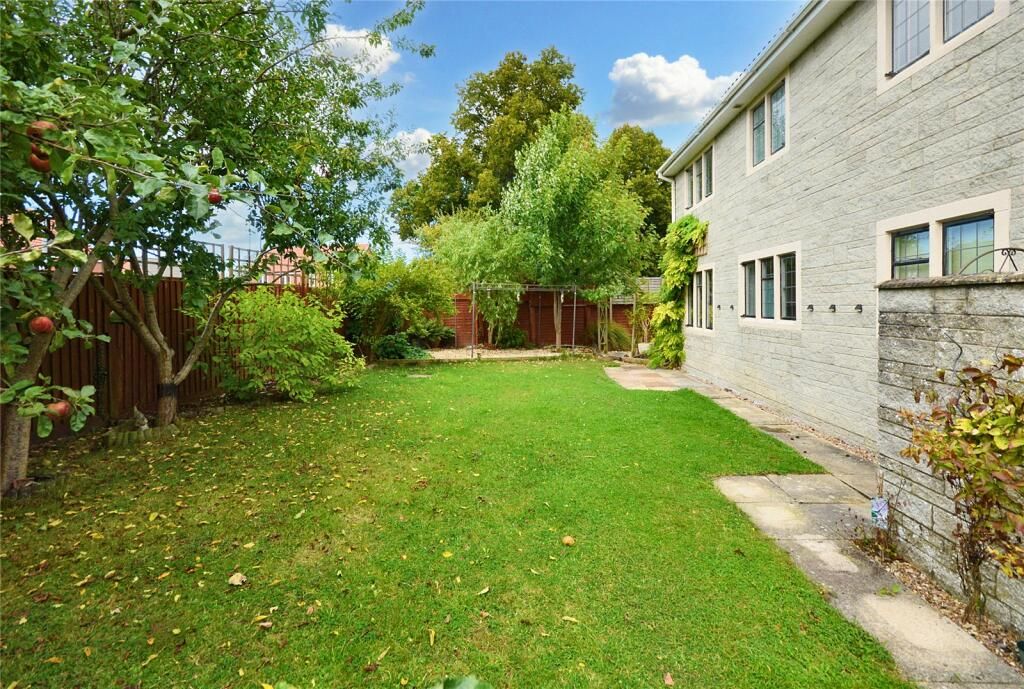 Property photo 15