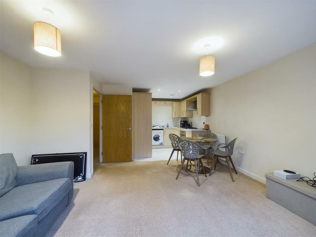 Property photo 8