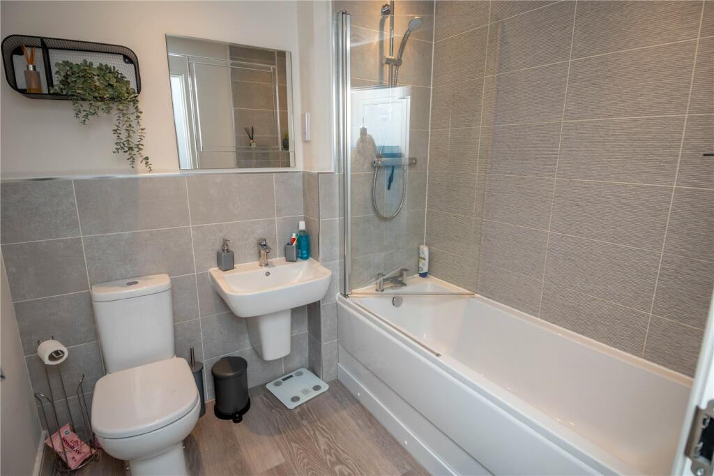 Property photo 28