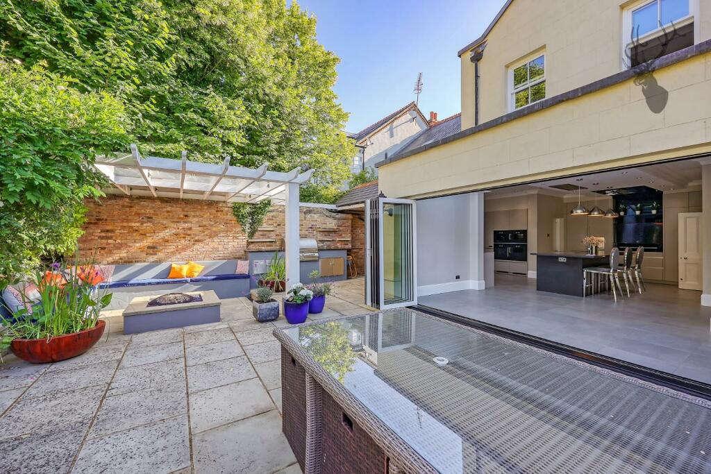 Property photo 24