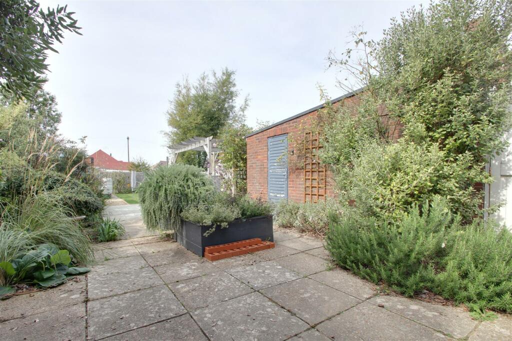 Property photo 16