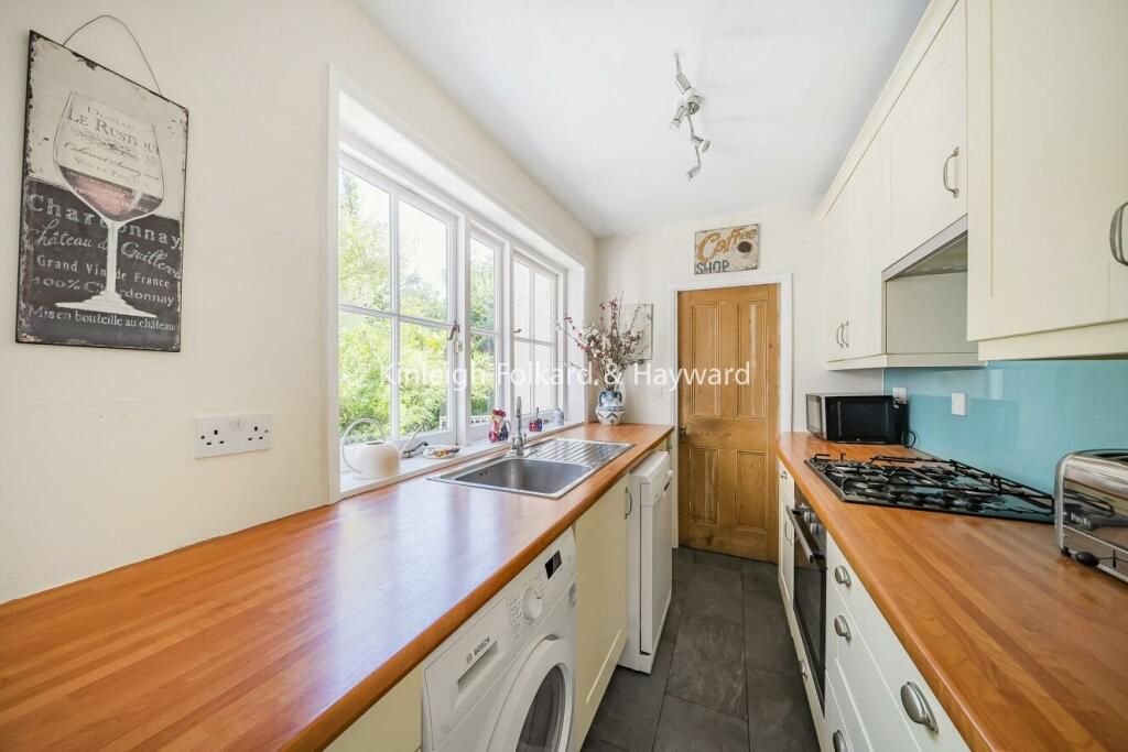 Property photo 8