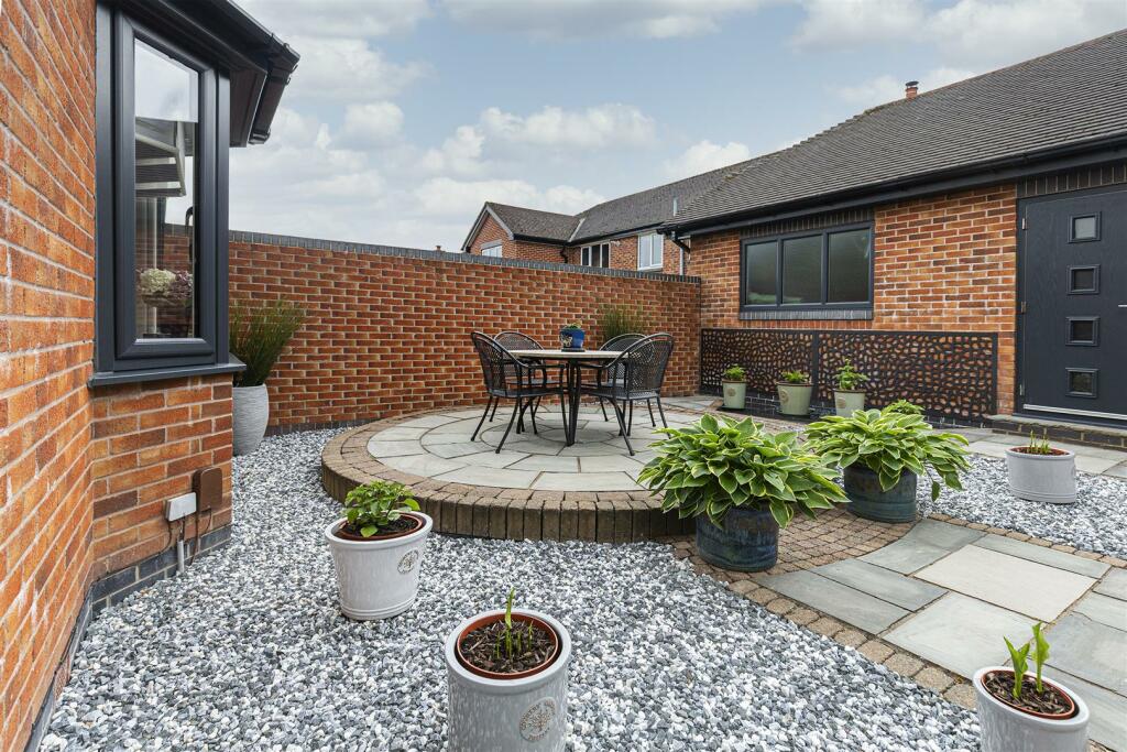 Property photo 28