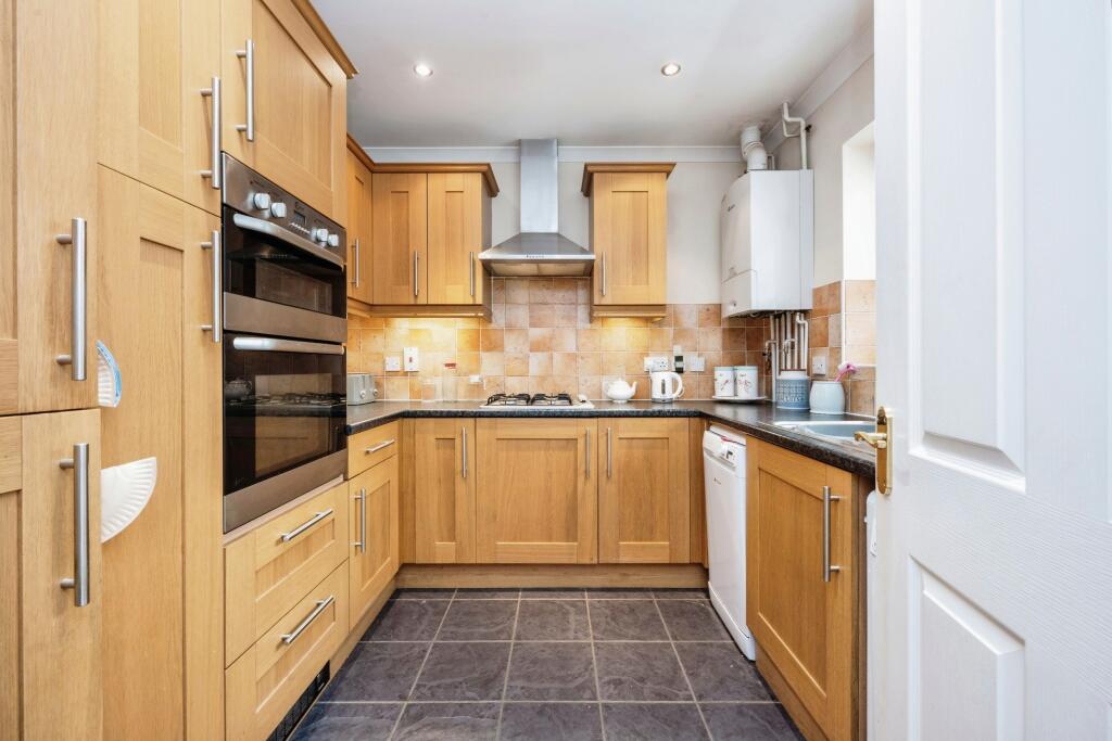 Property photo 31