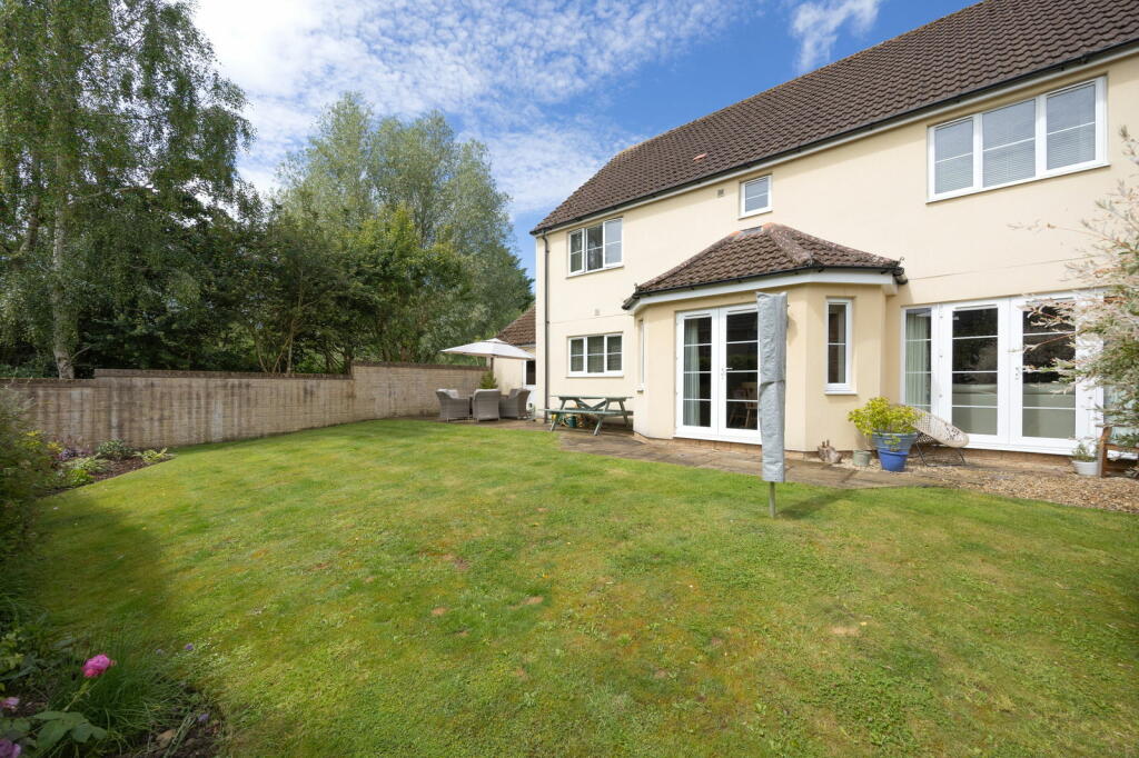 Property photo 28