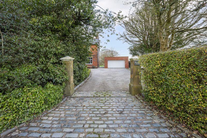 Property photo 32