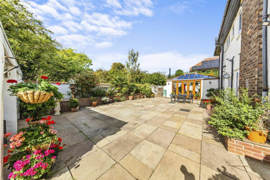 Property photo 32