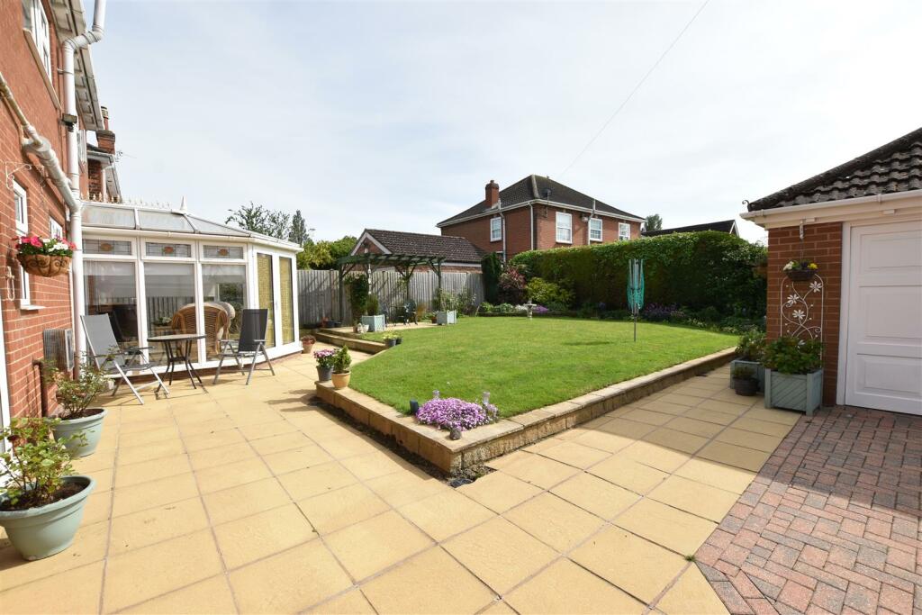 Property photo 32