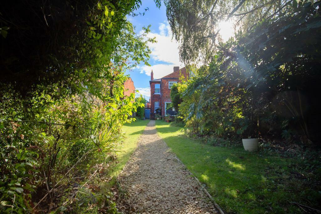 Property photo 35