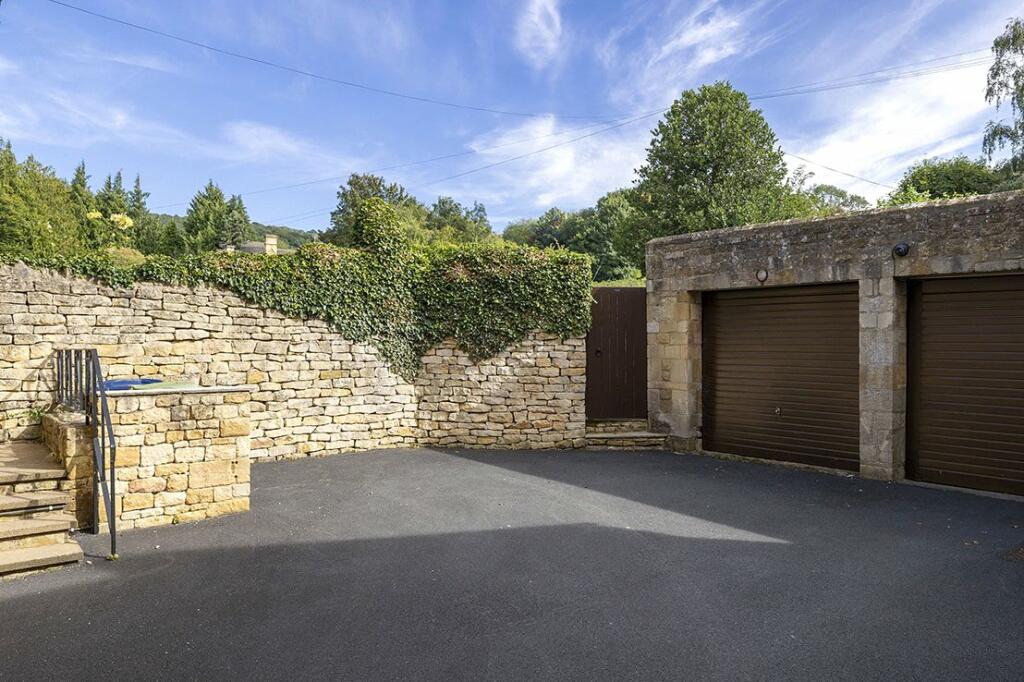 Property photo 33