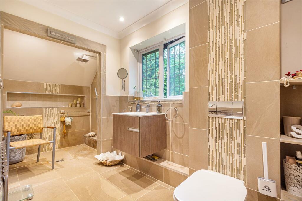 Property photo 28