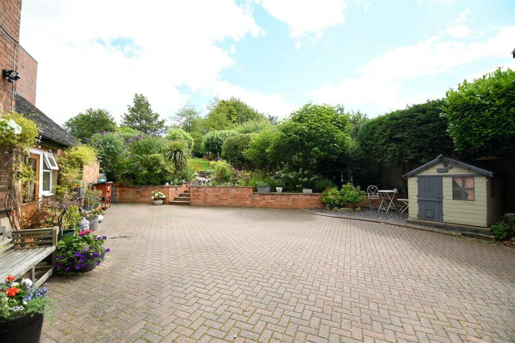 Property photo 33