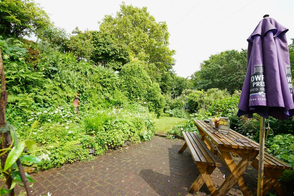 Property photo 33