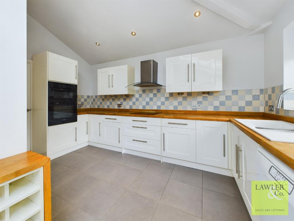 Property photo 35