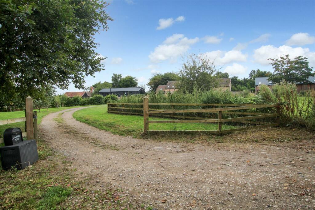 Property photo 22