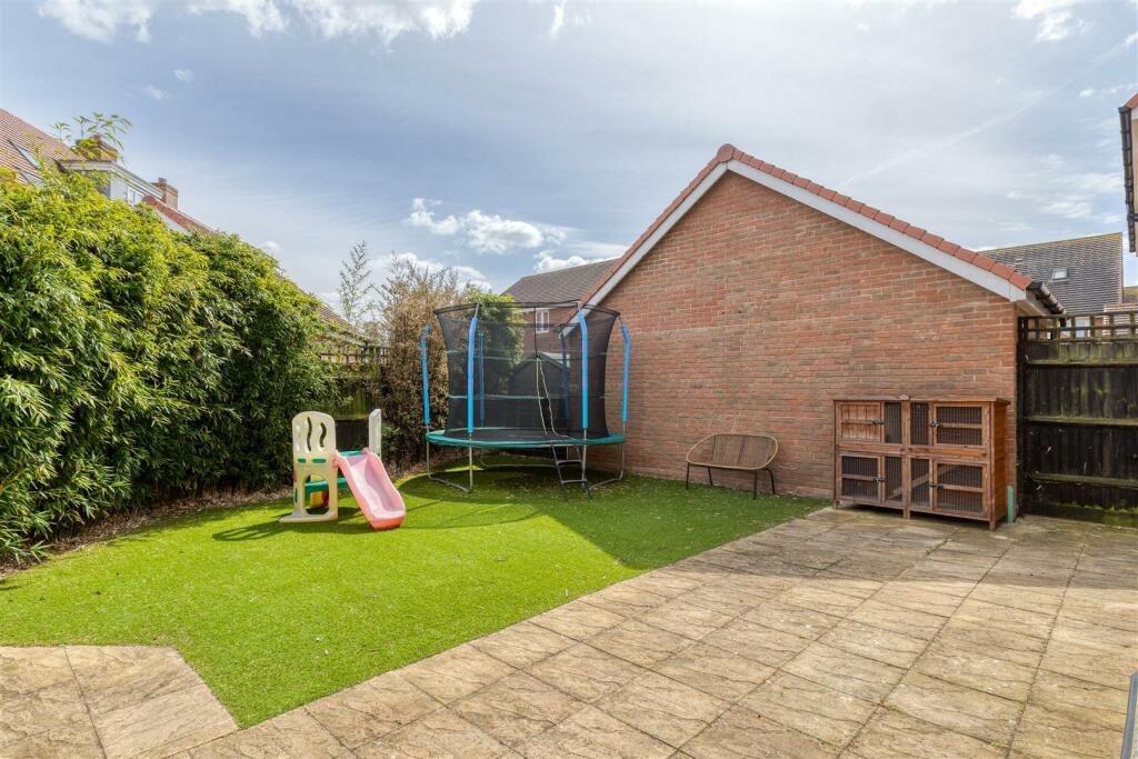 Property photo 8