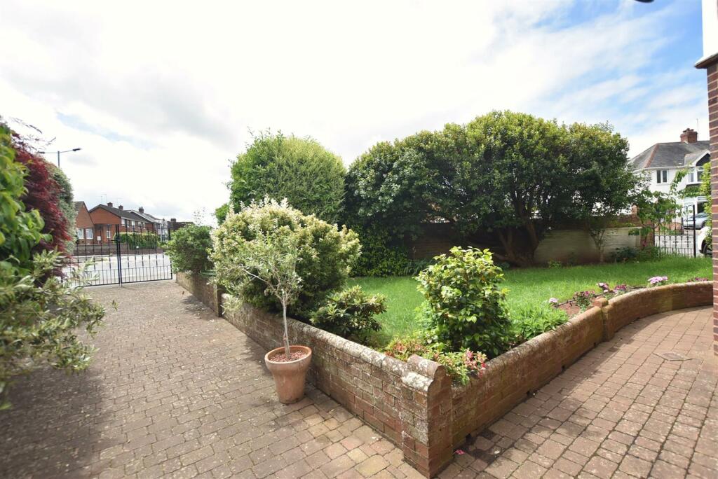 Property photo 25