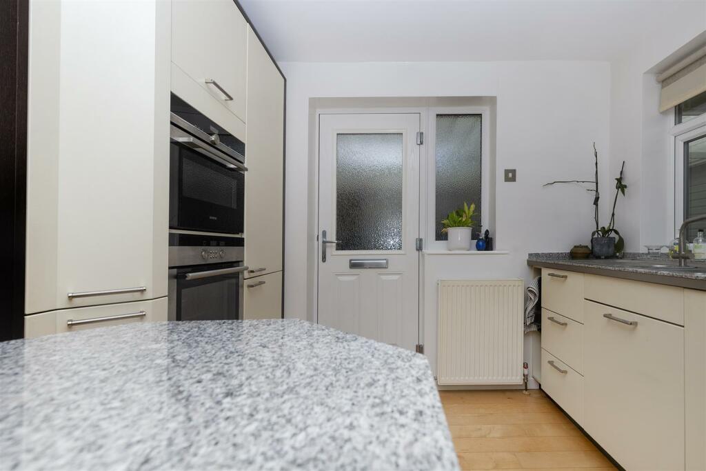 Property photo 34