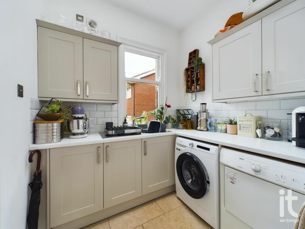 Property photo 30