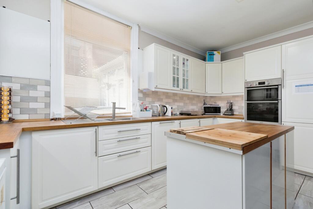 Property photo 34