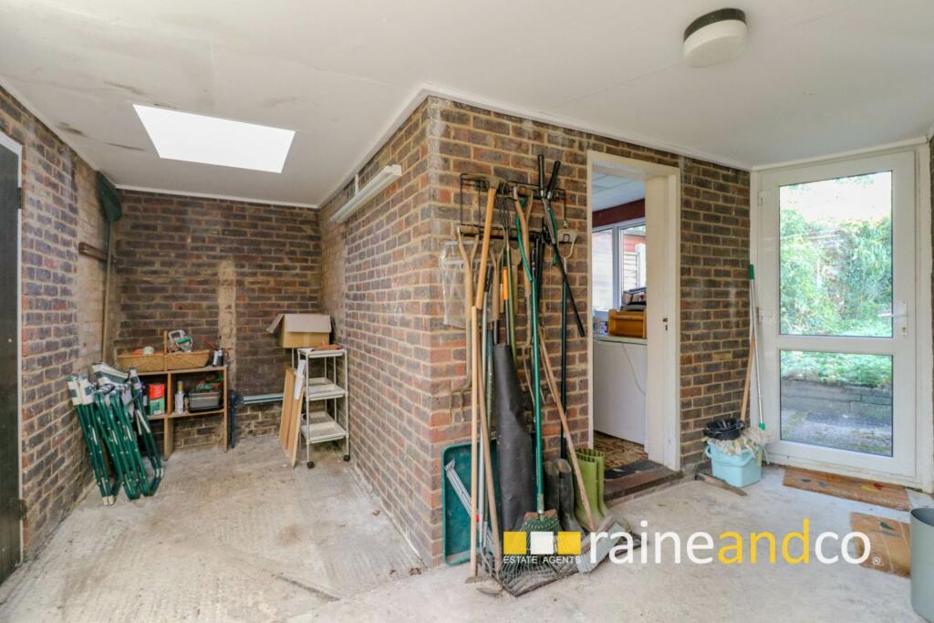 Property photo 28