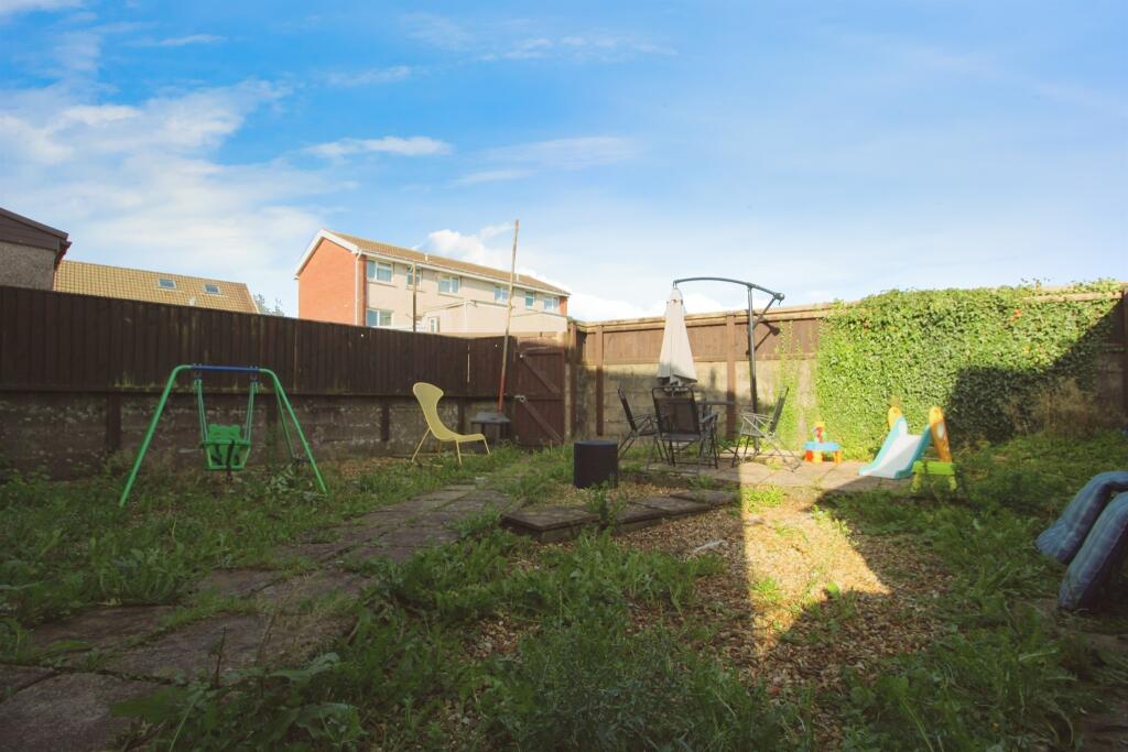 Property photo 31