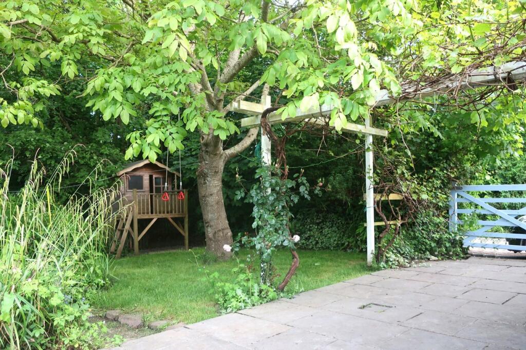 Property photo 11