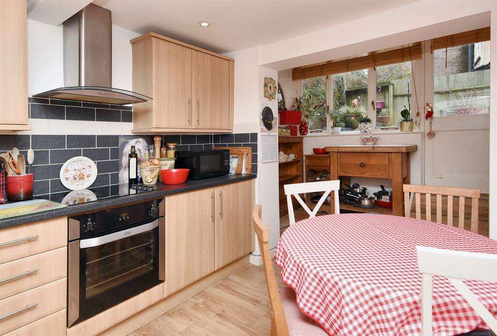 Property photo 28