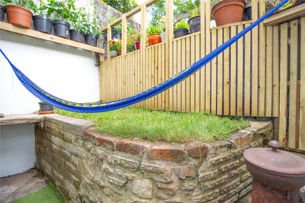 Property photo 28