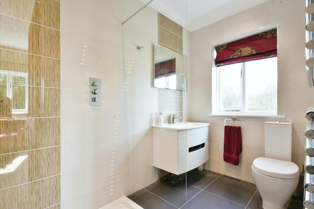 Property photo 28