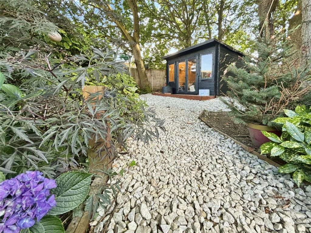 Property photo 33