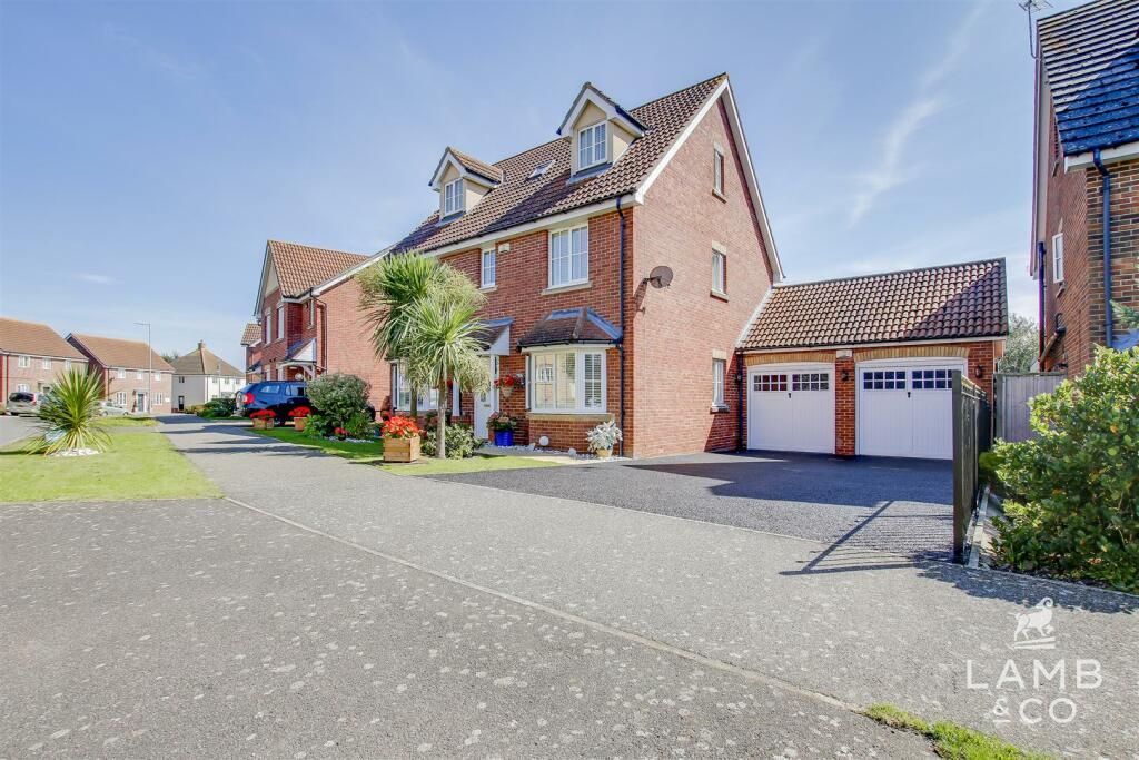 5 Bedroom Detached for sale in Harwich, Gravel Hill Way | PropertyHeads