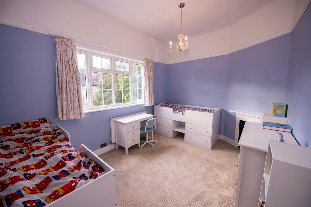 Property photo 33