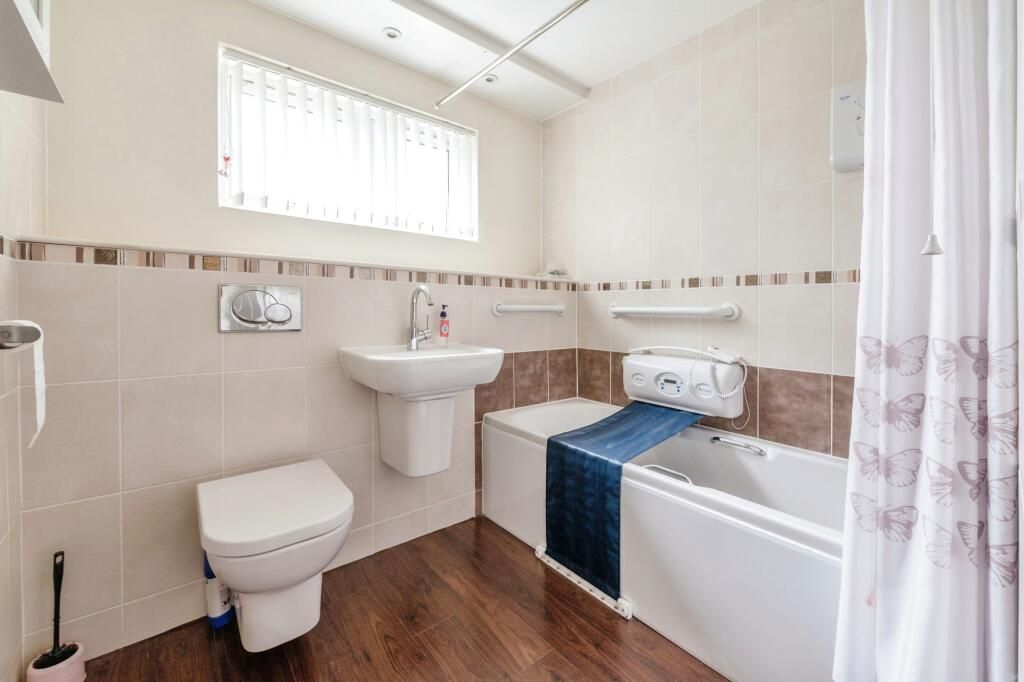 Property photo 12