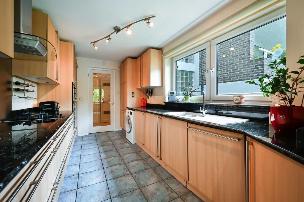 Property photo 12