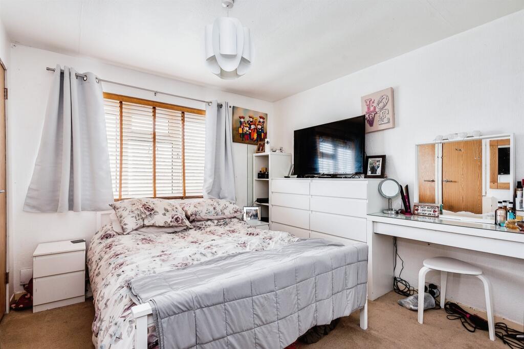 Property photo 28