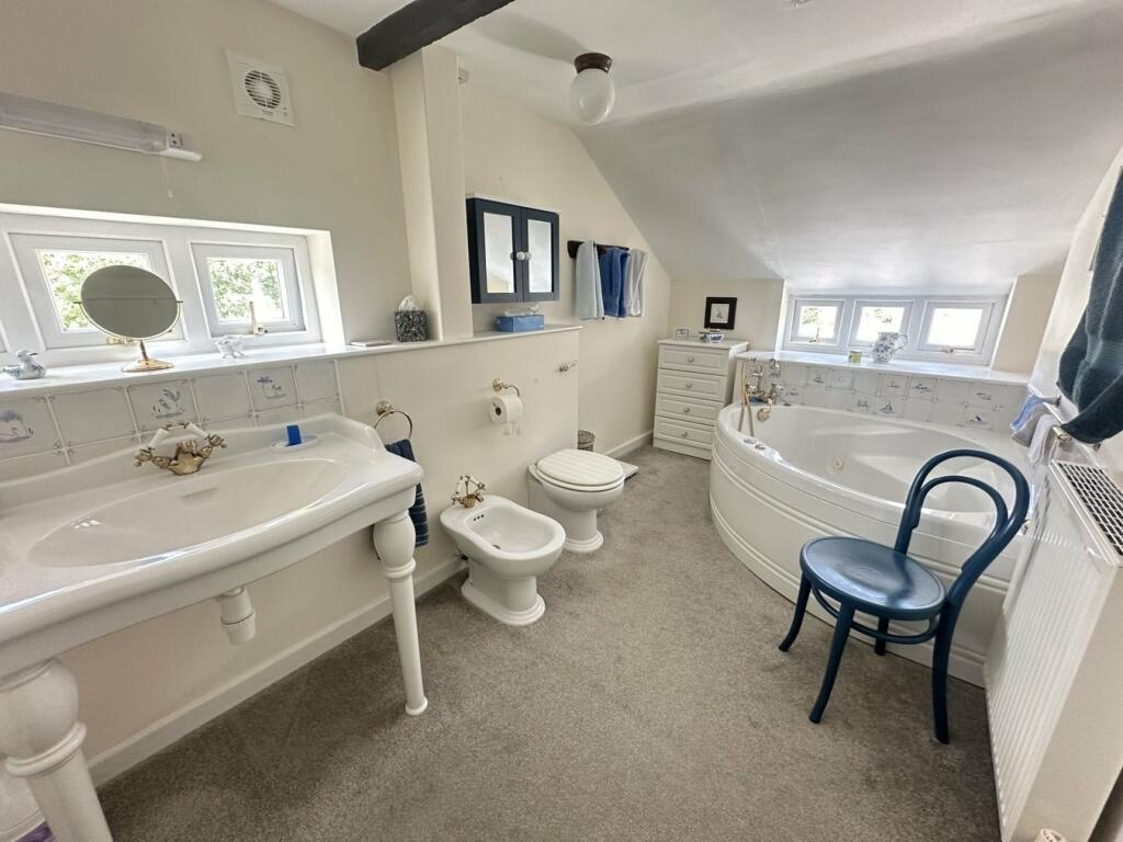 Property photo 32