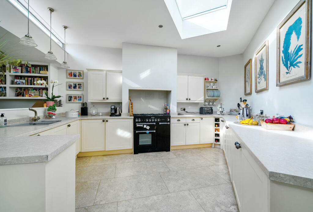 Property photo 13