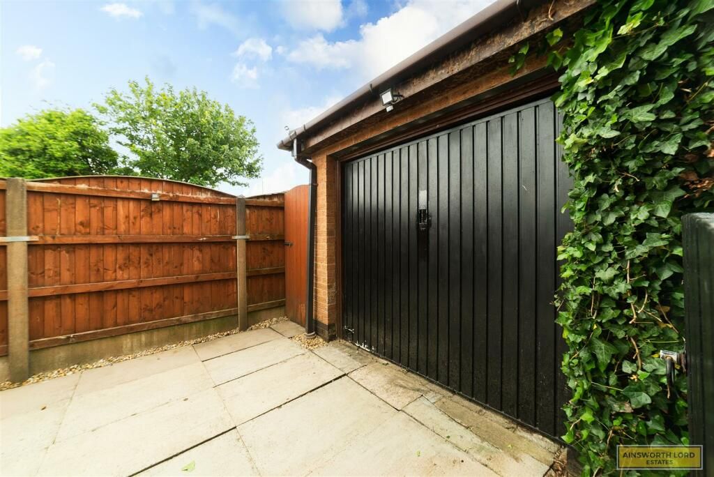 Property photo 15