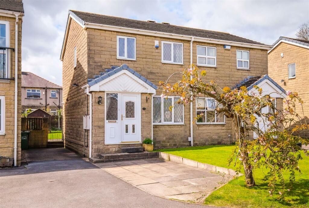 3 Bedroom Semi-Detached for sale in Huddersfield, Royd Croft ...