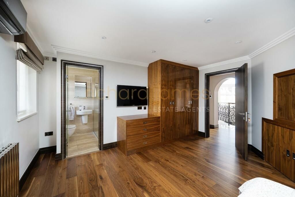 Property photo 12