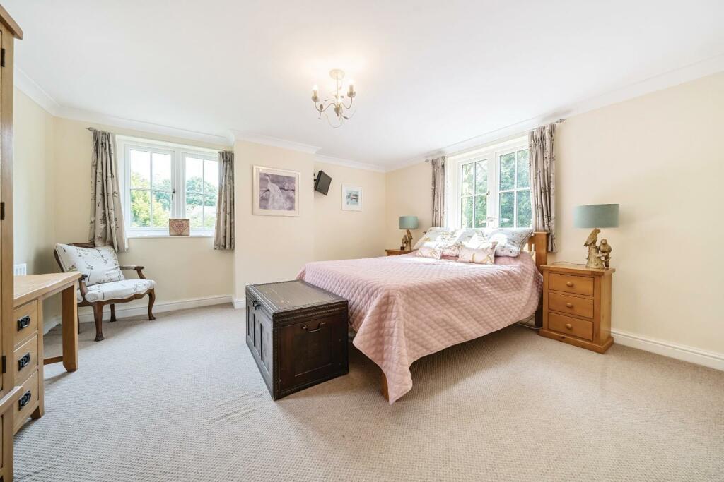 Property photo 28