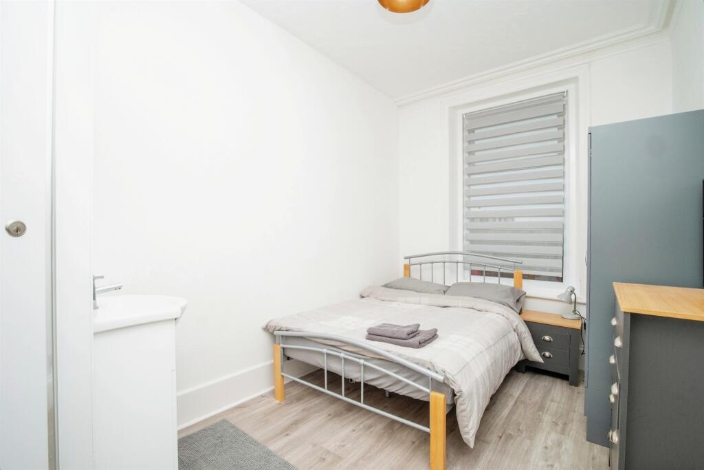 Property photo 33