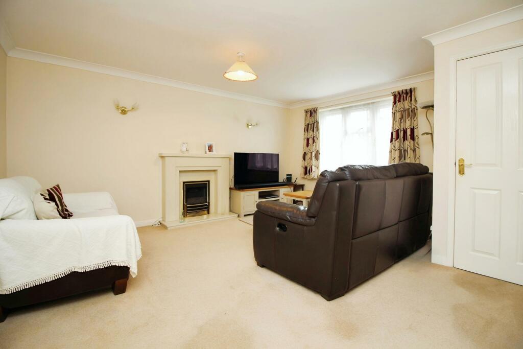 Property photo 38