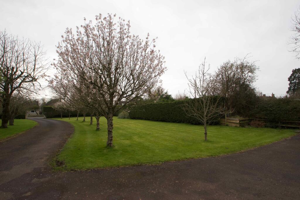 Property photo 24