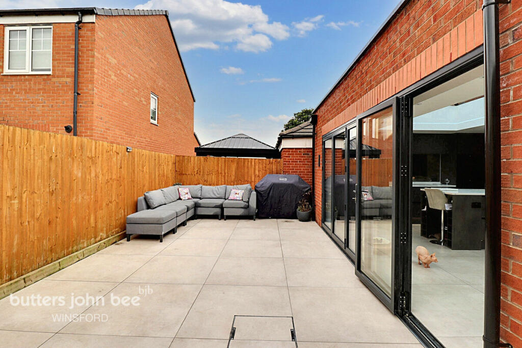 Property photo 28