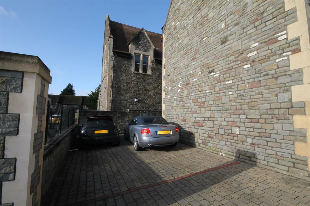 Property photo 18